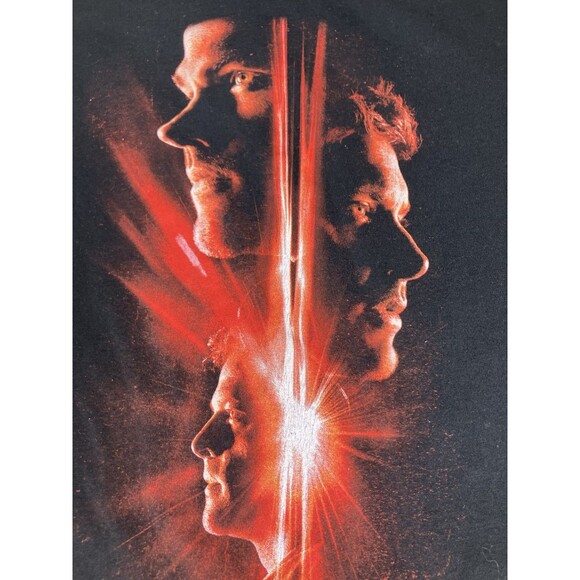 Supernatural Women’s Size Large Dawn of Darkness Join the Hunt T-Shirt - Picture 2 of 6